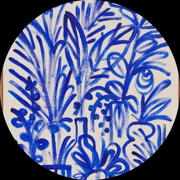 Meet your Posher, Leah - Picture 1 of 1